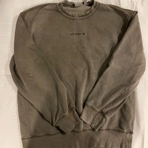 Adidas Sweatshirt